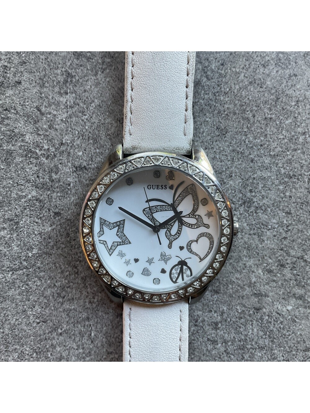 GUESS Ladies Butterfly Design Watch Rhinestone Bezel Leather Band 44mm Case B-Y